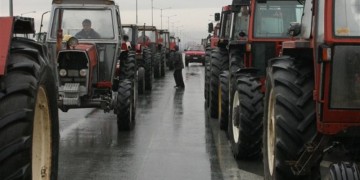 Σκληραίνουν τη στάση τους οι αγρότες
