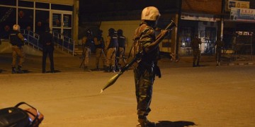 Μπουρκίνα Φάσο: Πολύνεκρη επίθεση ισλαμιστών σε ξενοδοχείο — Οι ένοπλοι είχαν τοποθετήσει εκρηκτικά