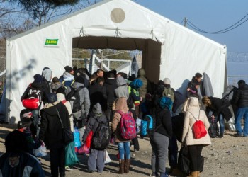 Παγιδευμένοι οι πρόσφυγες στην ουδέτερη ζώνη Ελλάδας-πΓΔΜ