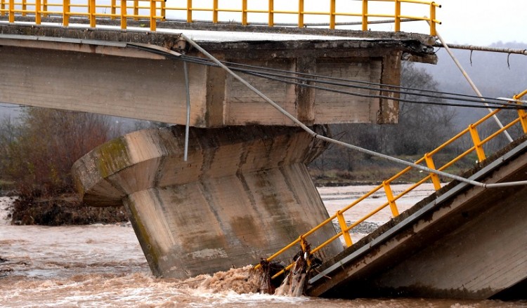 Ισχυρό κύμα κακοκαιρίας με καταιγίδες και χιόνια – Σοβαρά προβλήματα