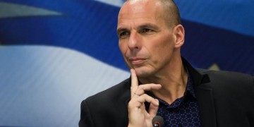 Η απάντηση Βαρουφάκη για καραντίνα και Αίγινα (βίντεο) 5