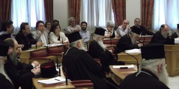 Συνεδριάζει σήμερα η Ιερά Σύνοδος – Μέτρα και από την Εκκλησία για τον κορονοϊό 3