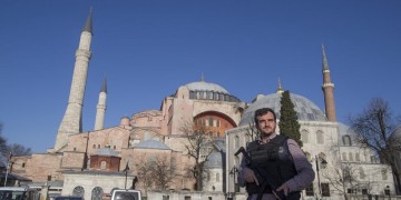 Γερμανοί τουρίστες και ένας Περουβιανός οι νεκροί στο μακελειό της Κωνσταντινούπολης