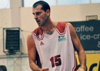 Αποσύρεται από την ενεργό δράση ο Μιχάλης Κακιούζης – Το συγκινητικό αντίο