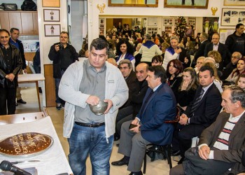 «Καλαντίασμα», ποντιακά έθιμα και μουσική στη γιορτή του Συλλόγου Ποντίων Ελευθερίου-Κορδελιού (φωτο, βίντεο)