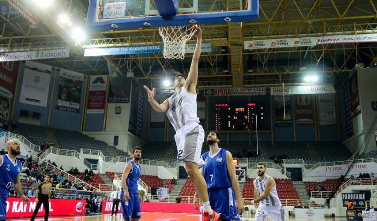 Basket League: Η ΑΕΚ πέρασε νικηφόρα από την Τρίπολη