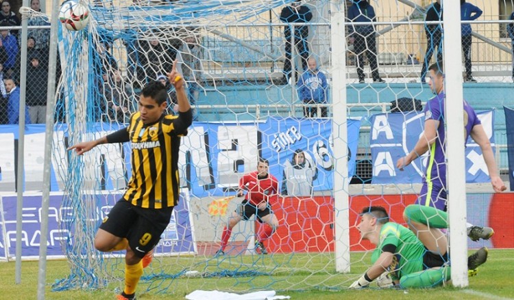 Super League: Νίκες Δικεφάλων, «λευκή ισοπαλία» στη Λεωφόρο