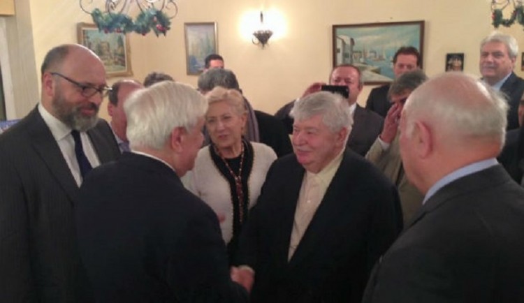 Президент Греции гордится греками России