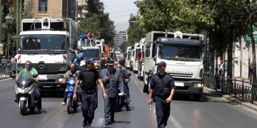 Πορεία με απορριματοφόρα την Πέμπτη στην Αθήνα