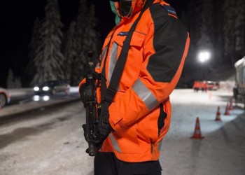 Χρήση κάνναβης και κοκαΐνης από 12 στρατιώτες στο Νταβός