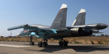 Кремль прокомментировал инцидент с участием Су-30 над Черным морем