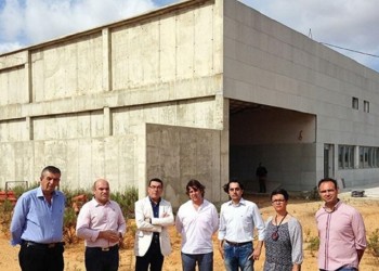 Έφτιαξαν νοσοκομείο χωρίς νερό, ηλεκτρικό και δρόμο πρόσβασης! (φωτο)