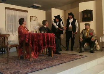 Η ηθογραφική κωμωδία «Μαυροκόριτσ’» παρουσιάστηκε στο Μεσαίο Θεσσαλονίκης