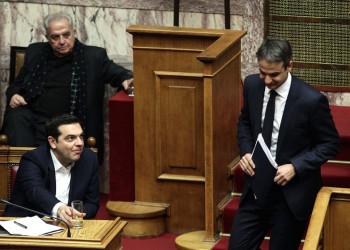 Μετωπική Τσίπρα-Μητσοτάκη για το Ασφαλιστικό