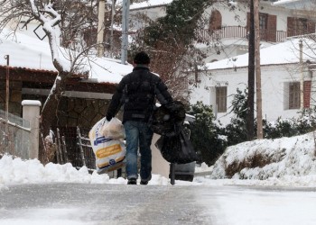 Στην «κατάψυξη» η βόρεια και η κεντρική Ελλάδα, προβλήματα στο οδικό δίκτυο