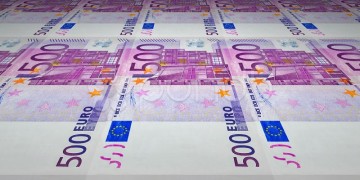 Ελβετία: 100.000 ευρώ πεταμένα στις τουαλέτες μιας τράπεζας και τριών γειτονικών εστιατορίων