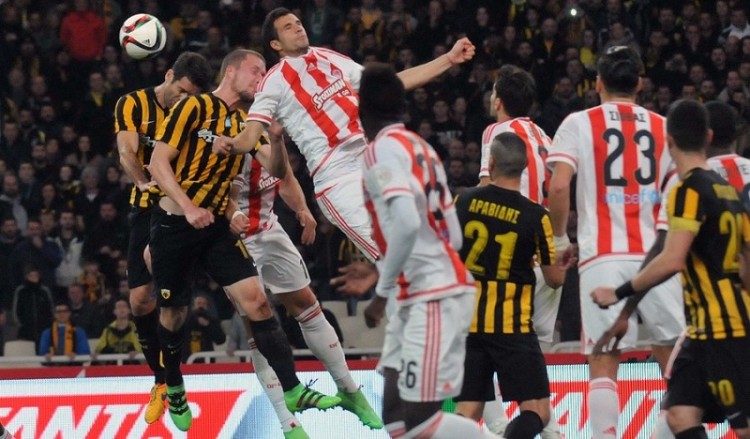 Super League: Η ΑΕΚ έσπασε το αήττητο του Ολυμπιακού