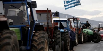 «Πυρά» κατά της κυβέρνησης από την Πανελλαδική Επιτροπή Μπλόκων