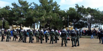 Ένταση έξω από τη δομή φιλοξενίας στα Διαβατά (βίντεο)