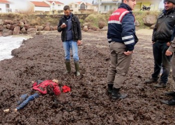 Δύο νέα ναυάγια ανοιχτά της Τουρκίας με τουλάχιστον 33 νεκρούς