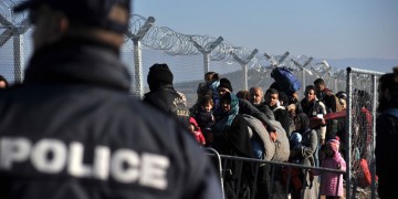 Εορδαία: Ποντιακός Σύλλογος βοηθάει τα προσφυγόπουλα