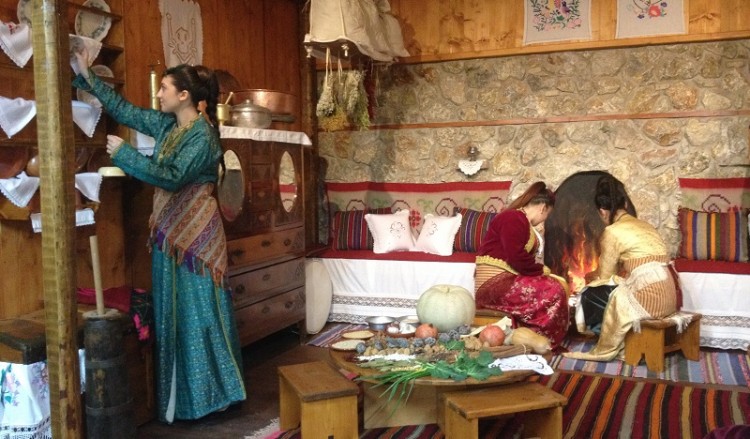 Στολίδι και ωδή στη μνήμη το νέο μουσείο του Συλλόγου Ποντίων Ελευσίνας «Νέα Τραπεζούντα» (ρεπορτάζ, φωτο, βίντεο)