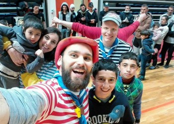 Θεατρικό παιχνίδι για τα προσφυγόπουλα στη Λευκόβρυση