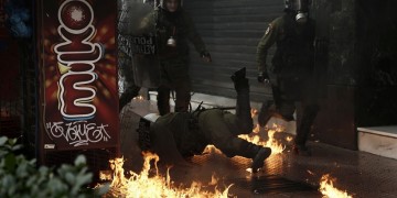 Παλλαϊκή η συμμετοχή στην απεργία – Παρέλυσε η Ελλάδα (φωτο)
