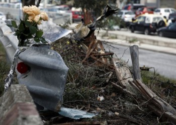 Θλίψη για το θάνατο του Παντελή Παντελίδη