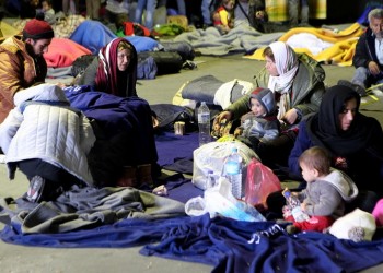 Αιματηρή συμπλοκή μεταναστών στον Πειραιά