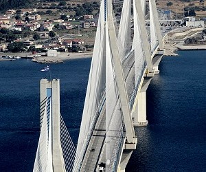 Κλειστό το πορθμείο Ρίου-Αντιρρίου λόγω ανέμων
