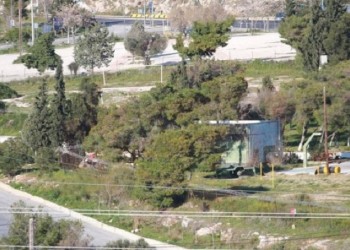 Συγκεντρώσεις υπέρ και κατά του Κέντρου Μετεγκατάστασης Προσφύγων στο Σχιστό
