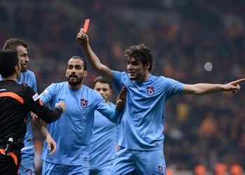 Τραπεζούντα: Κατεδαφίζουν τα αυθαίρετα που είχαν χτιστεί πάνω στα τείχη των Κομνηνών (φωτο)