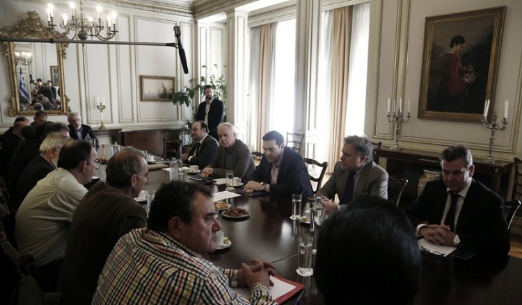 «Παράθυρο» για επιστροφή των αγροτών στα χωράφια