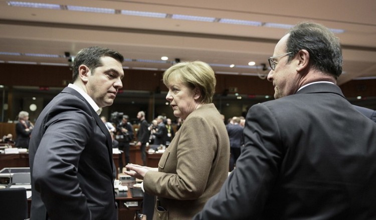 Τριμερής Τσίπρα-Μέρκελ-Ολάντ στο περιθώριο της Συνόδου Κορυφής