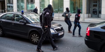 Βέλγιο: Ανθρωποκυνηγητό για τον τρίτο βομβιστή – Πληροφορίες για εμπλοκή Τούρκου