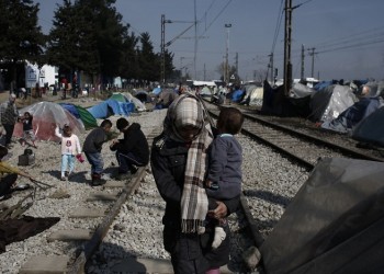 Μαξίμου: Προτεραιότητα να αδειάσουν Ειδομένη και Πειραιάς