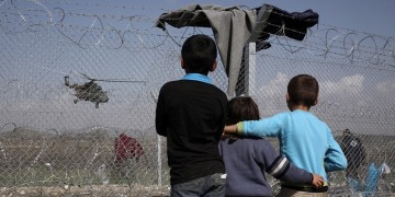 Έσπασε το «φράγμα» των 52.000 προσφύγων στην Ελλάδα