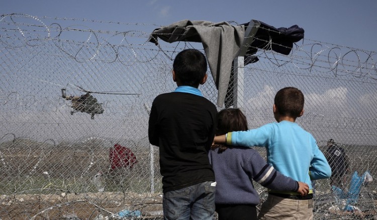 Έσπασε το «φράγμα» των 52.000 προσφύγων στην Ελλάδα