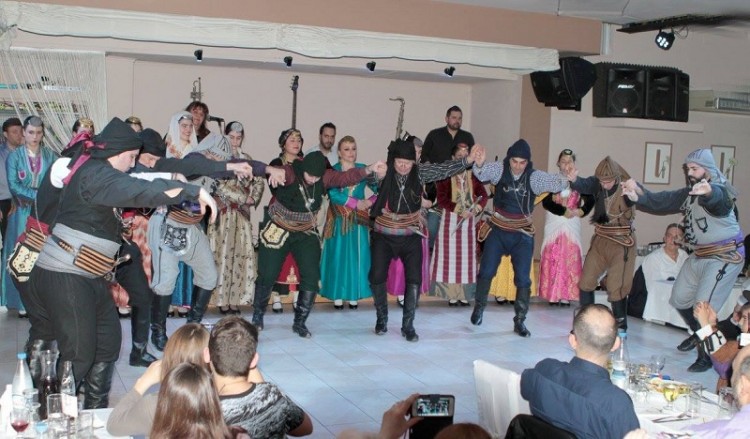 Πραγματοποιήθηκε ο ετήσιος χορός της Ένωσης Ποντίων «Μαύρη Θάλασσα» (φωτο)