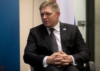 Πρόκληση Σλοβάκου πρωθυπουργού: Τσίπρα, θα υπάρχει μόνο ένα hotspot και θα λέγεται Ελλάδα