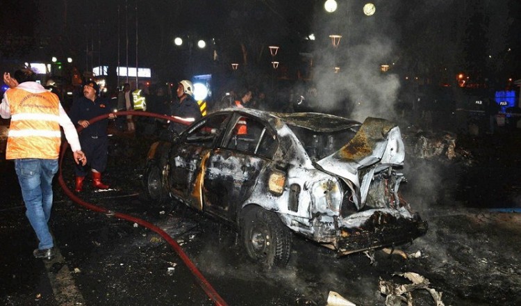 Αυξάνεται διαρκώς ο αριθμός των νεκρών από το μακελειό στην Άγκυρα (βίντεο)