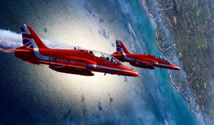 Τα βρετανικά «Red Arrows» στην Τανάγρα