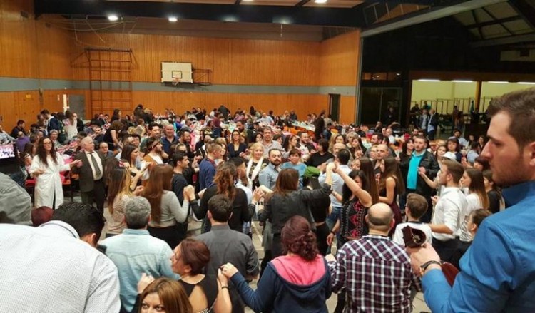 Греки германского Людвигсхафена танцевали по-понтийски до утра