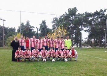 O Θεοφάνης Τοκατλίδης είναι παπάς και προπονητής με δίπλωμα UEFA!