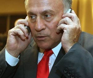 Λουκέτο στο πολιτικό γραφείο του Παναγιώτη Ψωμιάδη