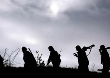 Σφυροκοπά βάσεις του PKK η Τουρκία σε αντίποινα για τη χθεσινή επίθεση αυτοκτονίας