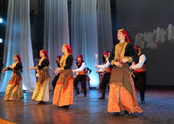 День независимости Греции в Ростове-на-Дону собрал 1000 человек (фото)