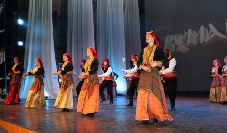 День независимости Греции в Ростове-на-Дону собрал 1000 человек (фото)