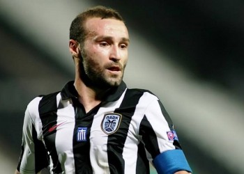 Μια «βαριά» φανέλα δωρίζει ο Σαλπιγγίδης για τον 17χρονο Παύλο